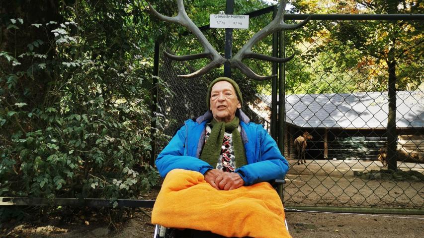 Reinhard im Rollstuhl